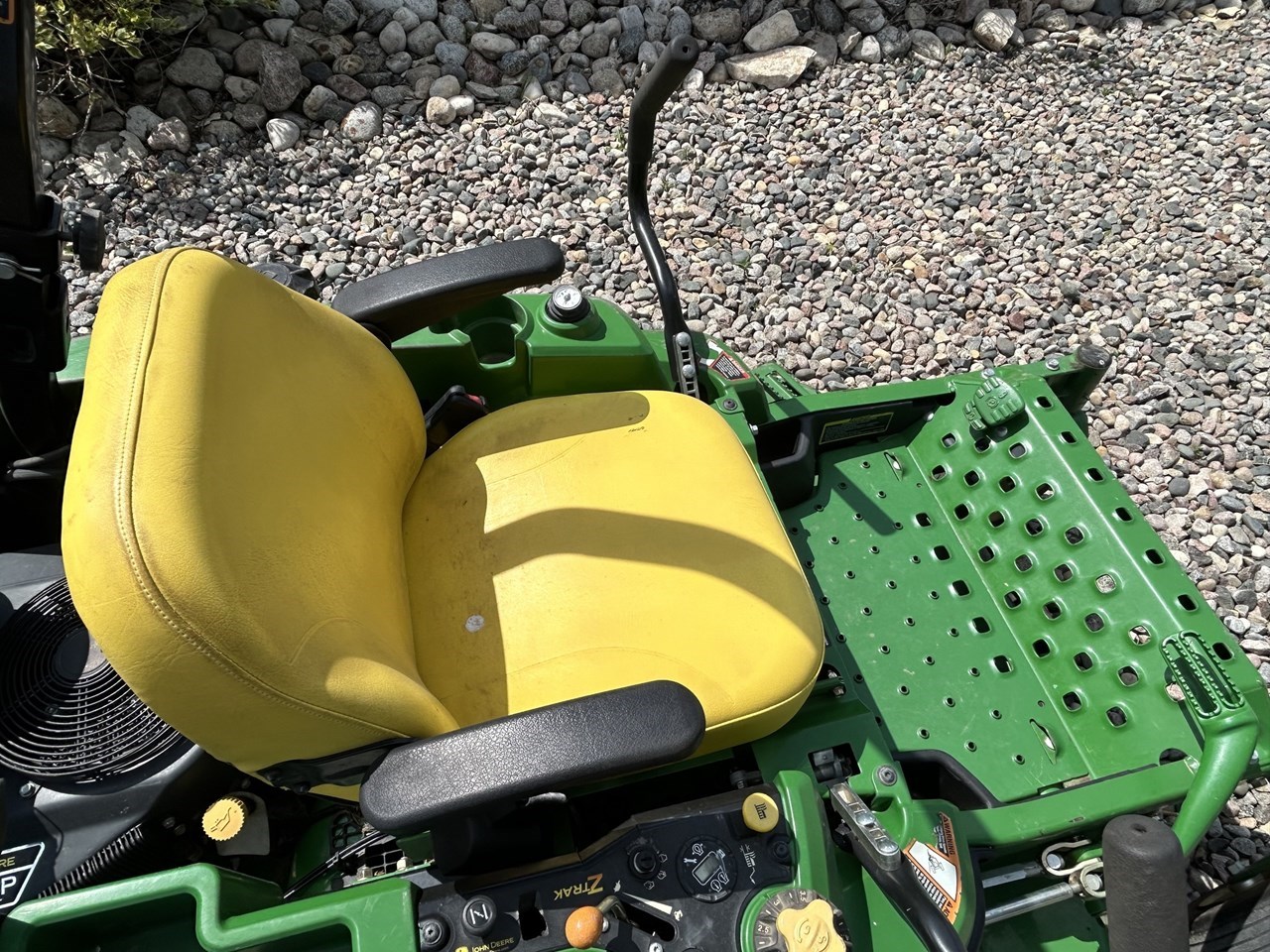 2012 John Deere Z925A Zero Turn Mower برسم البيعGrafton North Dakota