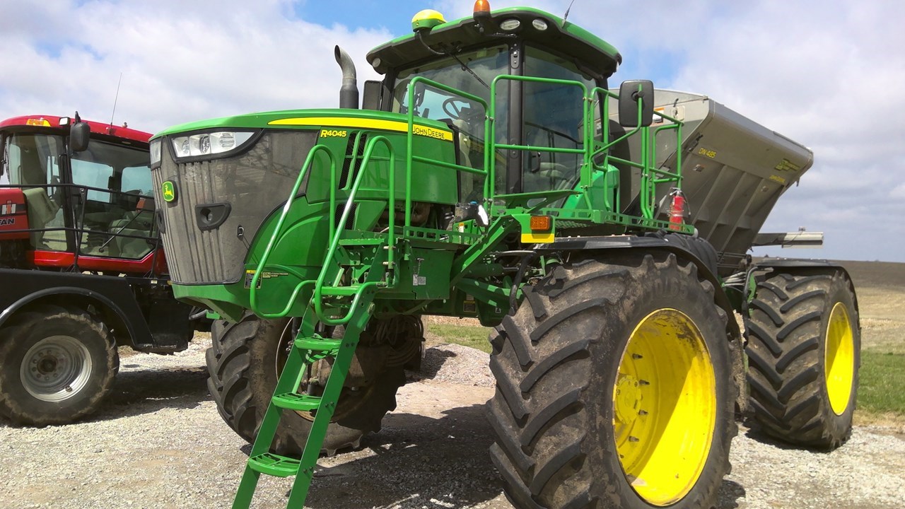 2020 John Deere R4045 Sprayer-Self Propelled For Sale in Macon Missouri