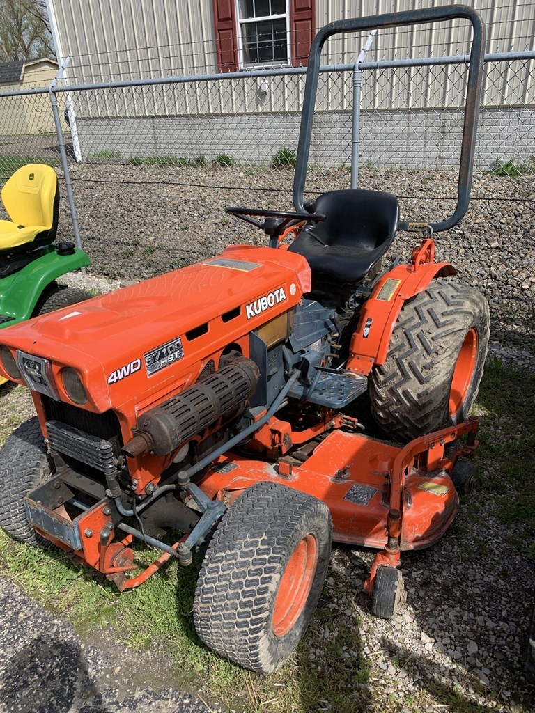 1996 Kubota B7100 Compact Utility Tractor For Sale in Millersburg Ohio