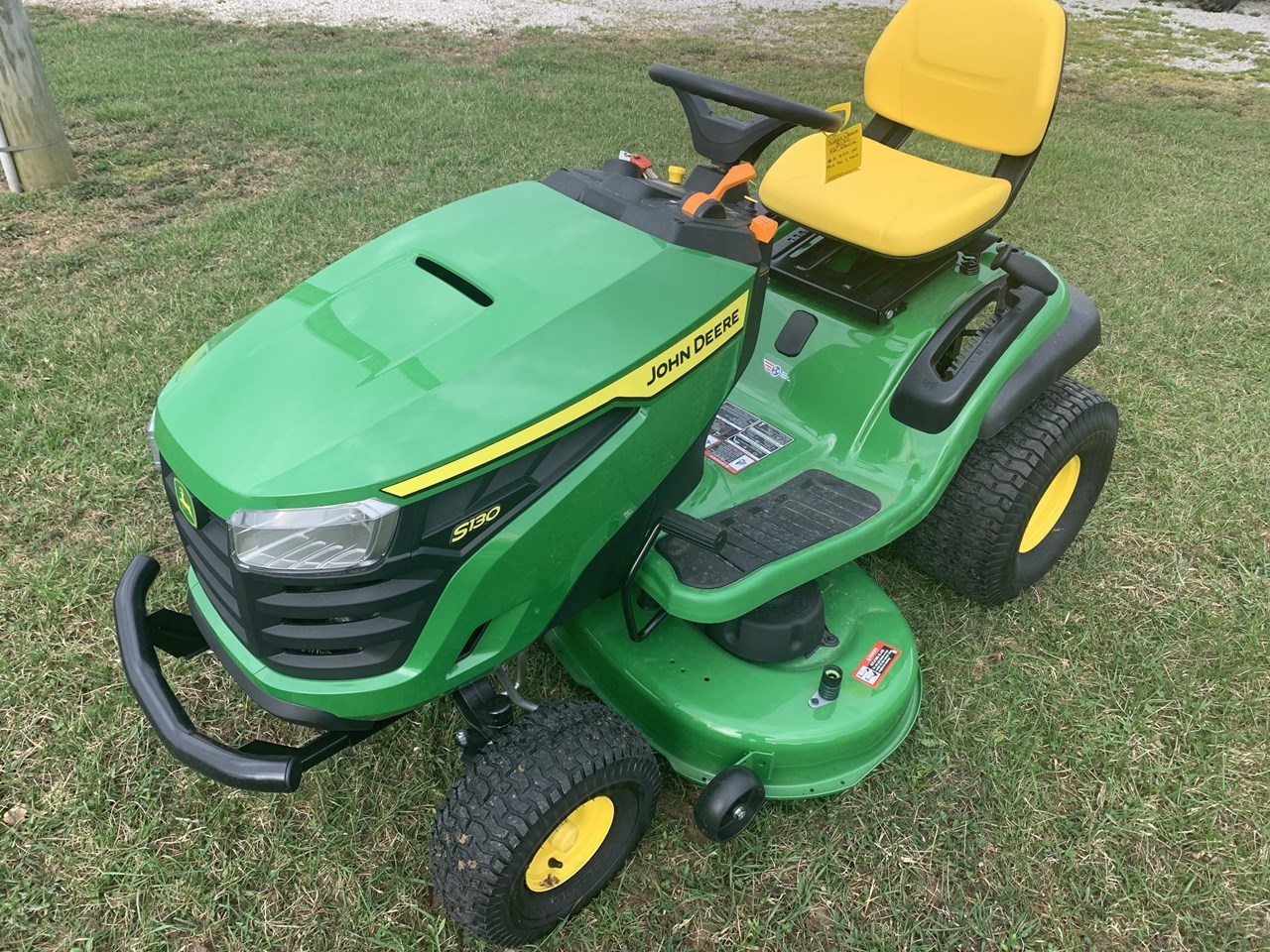 2023 John Deere S130 Riding Mower For Sale in Mansfield Ohio