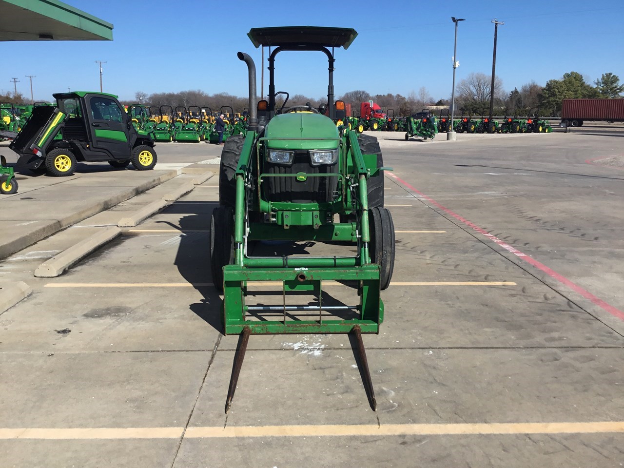 2015 John Deere 5065E Tractor Utility For Sale in Ennis Texas