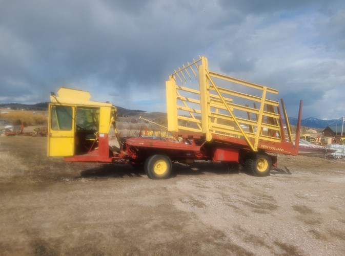 1976 New Holland S1049 Bale Wagon-Self Propelled For Sale