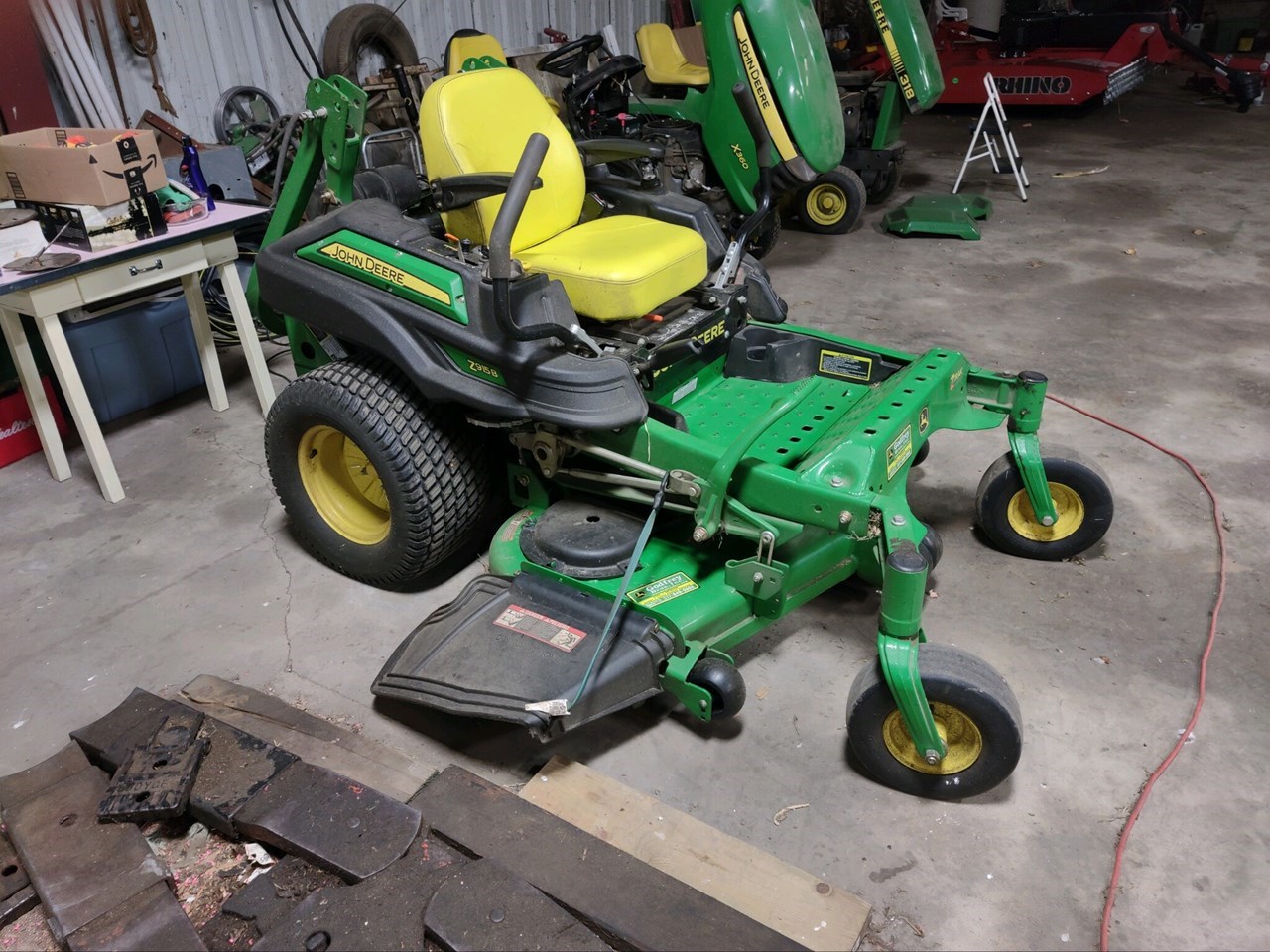 2014 John Deere Z915B Zero Turn Mower For Sale in Mason Michigan