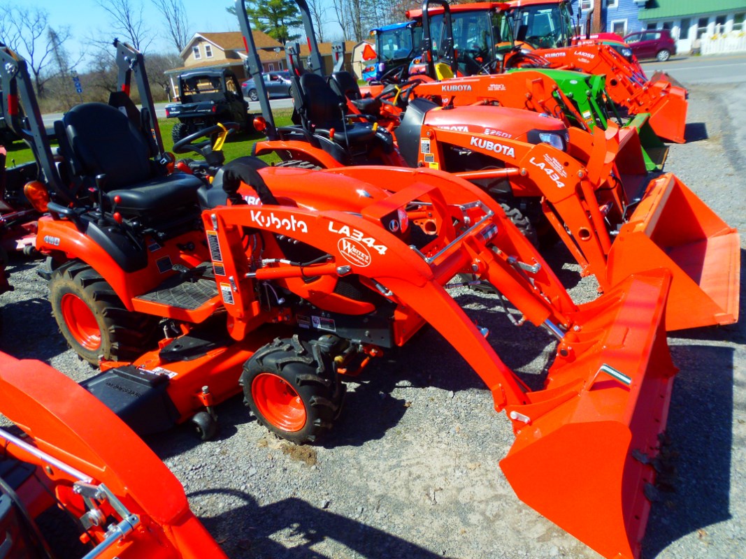 2019 Kubota BX2380 Compact Utility Tractor VerkaufCanastota New York