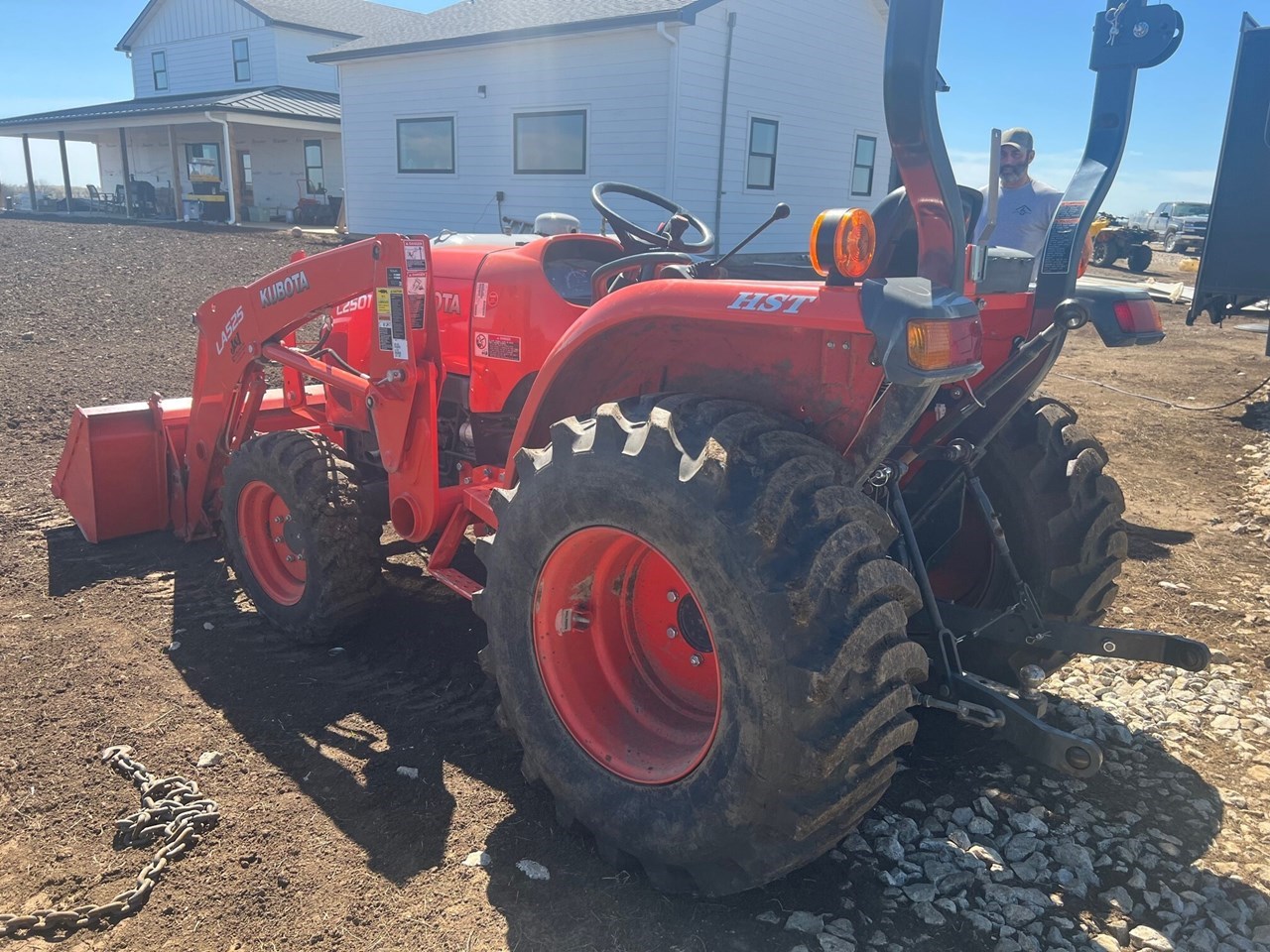 Kubota la 525 Compact Utility Tractor For Sale in Emporia Kansas