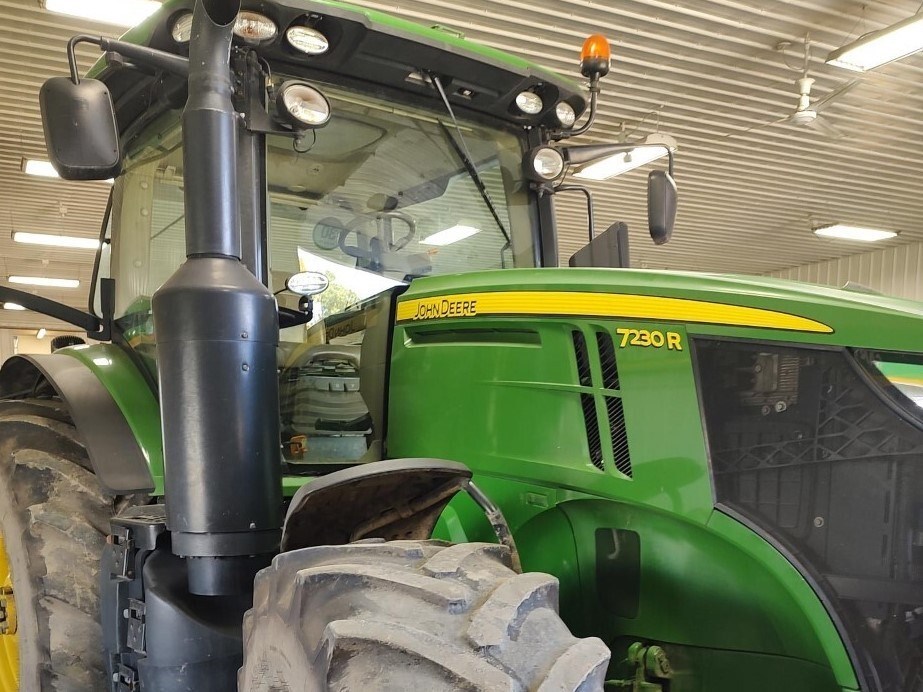 2016 John Deere 7230R Tractor - Row Crop For Sale