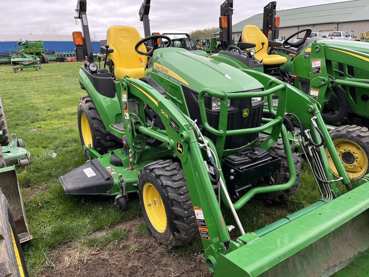 2018 John Deere 2025R Tractor - Compact Utility For Sale