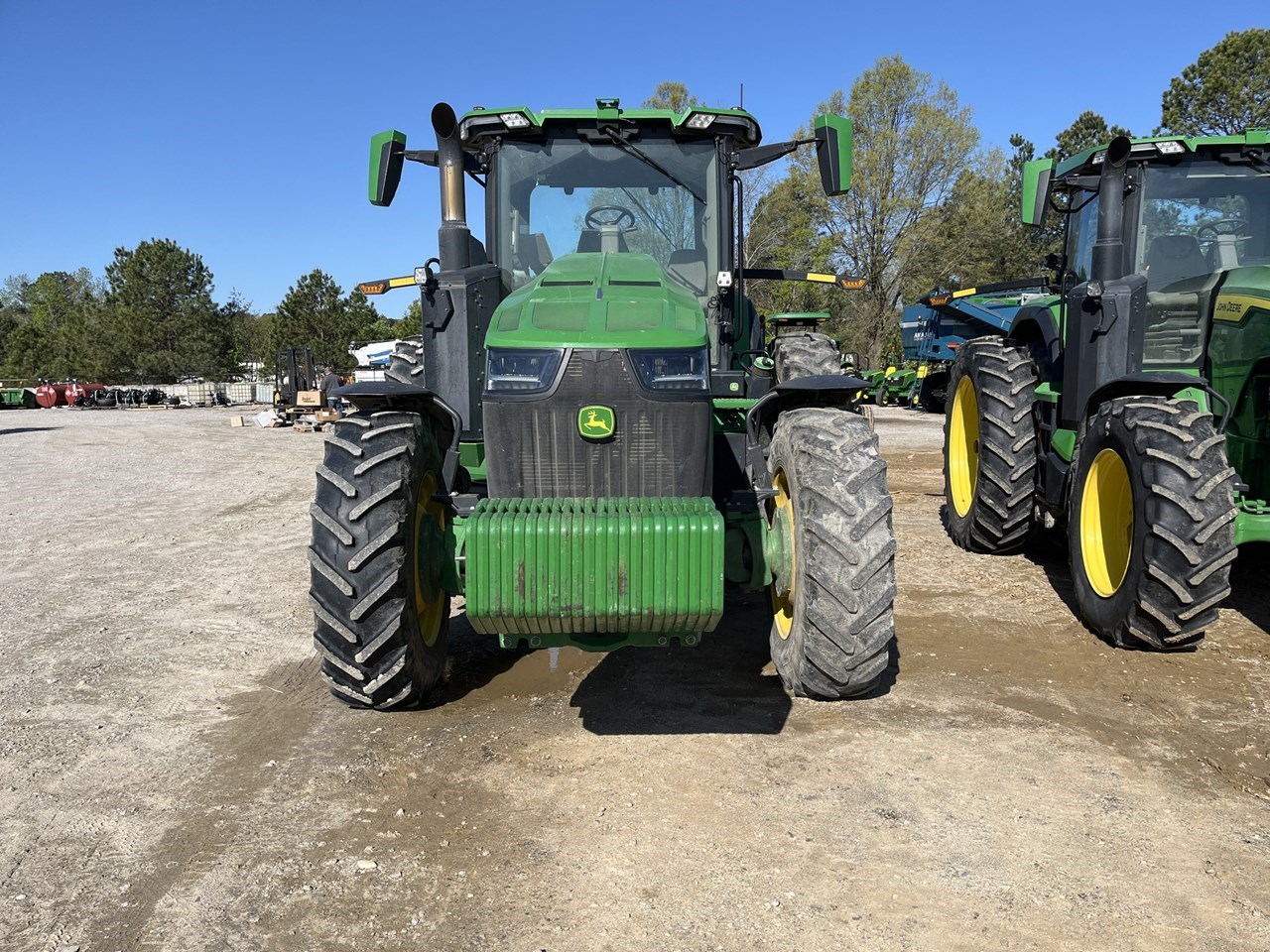 2021 John Deere 8R 250 Row Crop Tractor VerkaufHenderson North Carolina