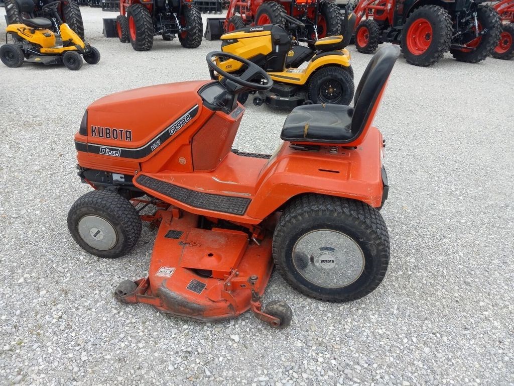 Kubota G1900 Riding Mower For Sale in Joplin Missouri