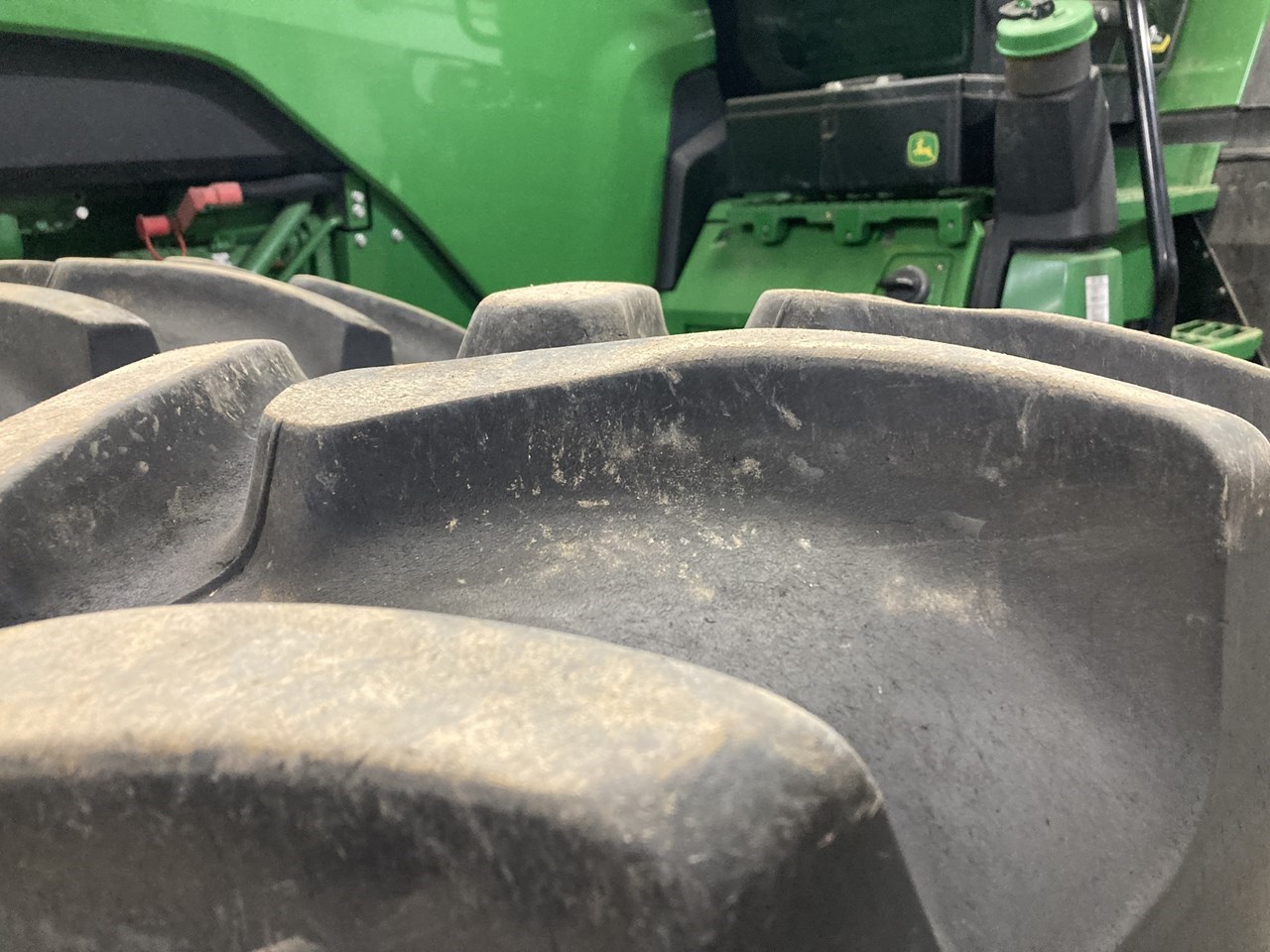 2021 John Deere 8R 410 Row Crop Tractor برسم البيعYankton South Dakota