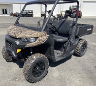 2023 Can-Am Defender DPS HD7 Mossy Oak Break-Up Country Camo Thumbnail 1