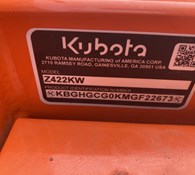 2022 Kubota Z422KW Thumbnail 9