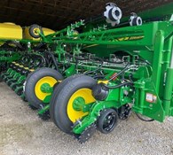 2023 John Deere 1775NT Thumbnail 1