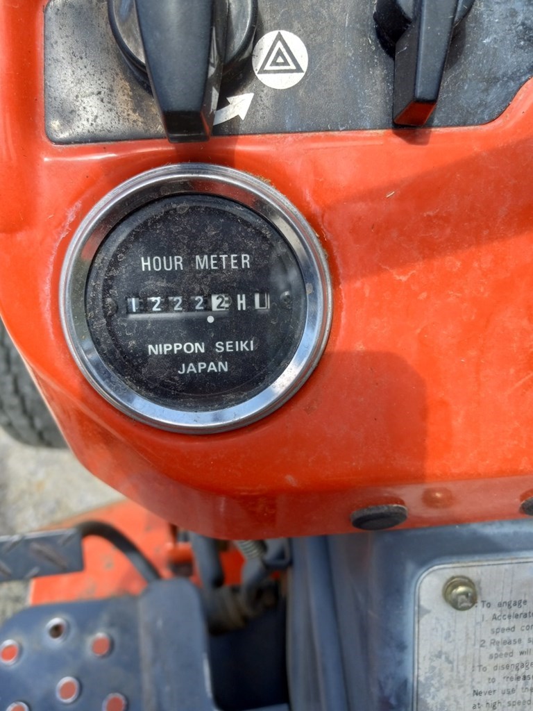 1980 Kubota B7100 Compact Utility Tractor For Sale in Jerseyville Illinois