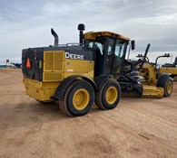 2018 John Deere 870G Thumbnail 3