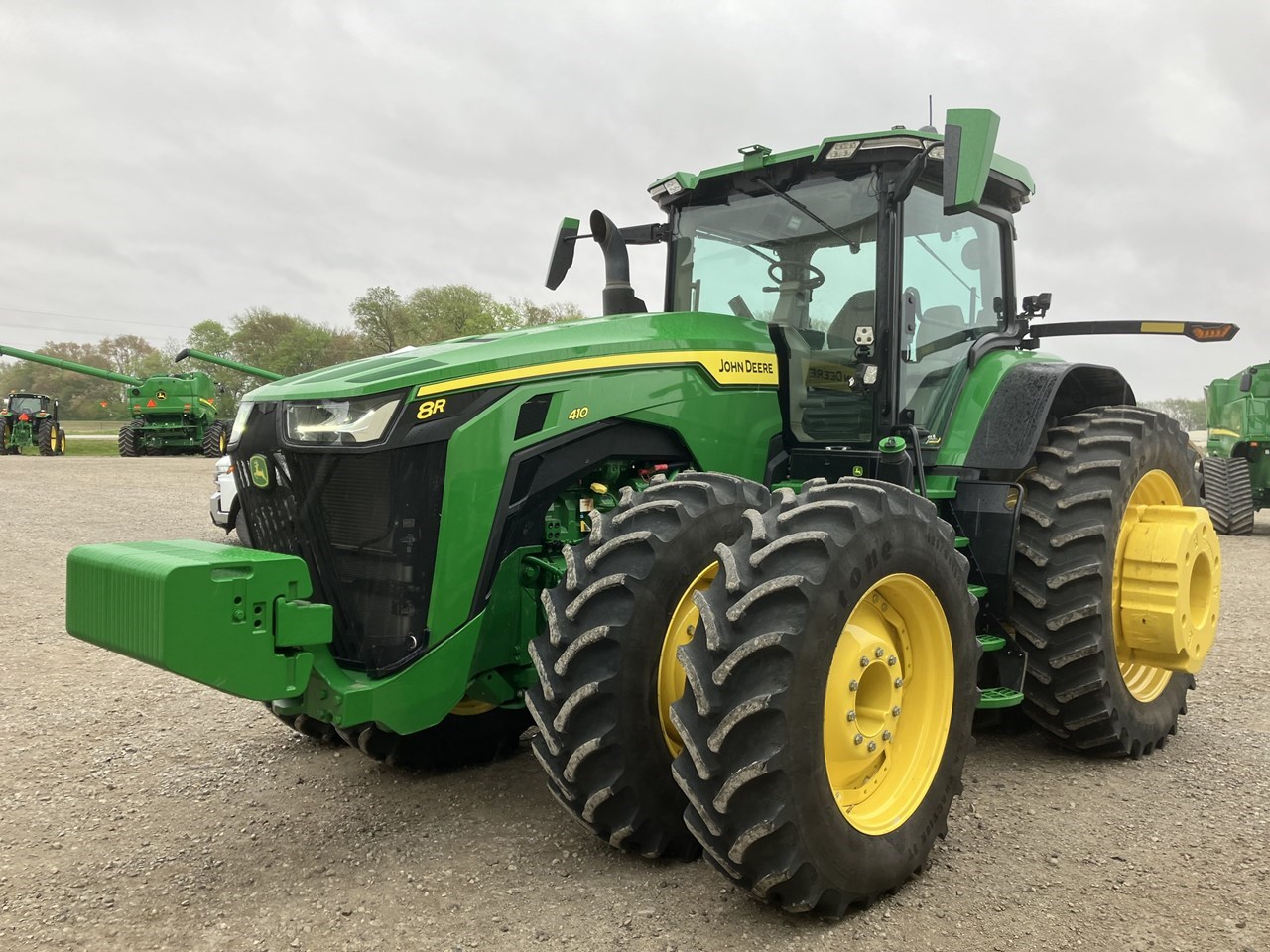 2022 John Deere 8R 410 Row Crop Tractor برسم البيعMacedonia Iowa