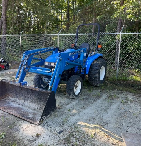 1999 New Holland TC 25 Tractor For Sale