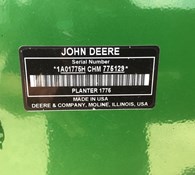 2018 John Deere 1775NT Thumbnail 21