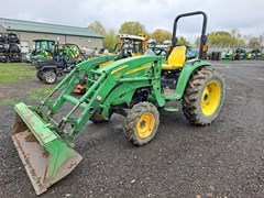 Tractor - Compact Utility For Sale 2004 John Deere 4520 , 53 HP Tractor - Compact Utility For Sale 2004 John Deere 4520 , 53 HP
