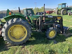 Tractor - Utility For Sale 1982 John Deere 1050 , 37 HP Tractor - Utility For Sale 1982 John Deere 1050 , 37 HP