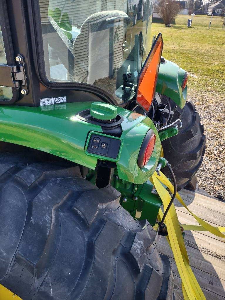 2018 John Deere 4052R Tractor - Compact Utility For Sale