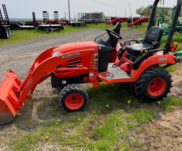 Kubota BX2350 Tractor For Sale