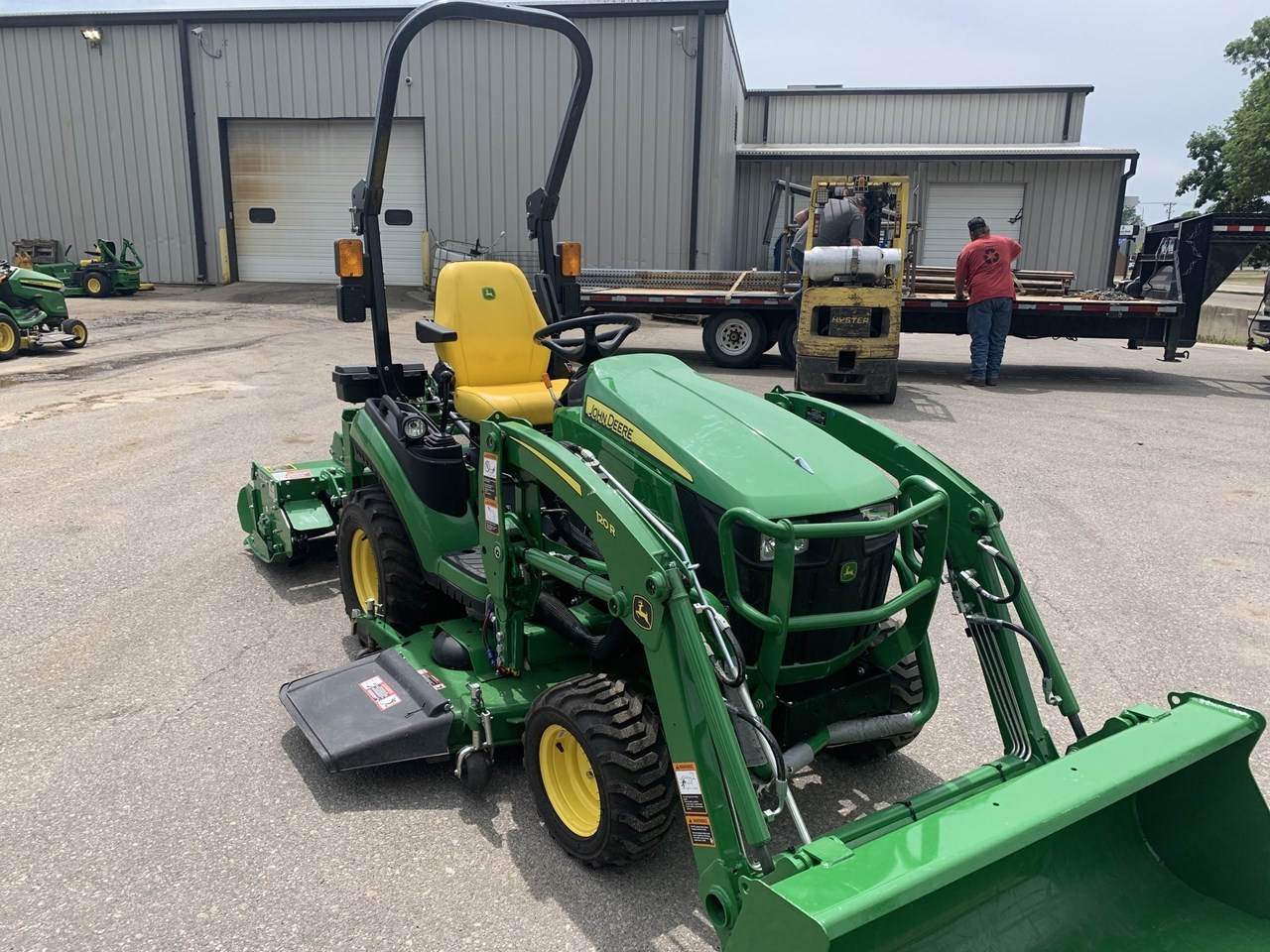 2021 John Deere 1025R Compact Utility Tractor For Sale in Hiawatha Iowa