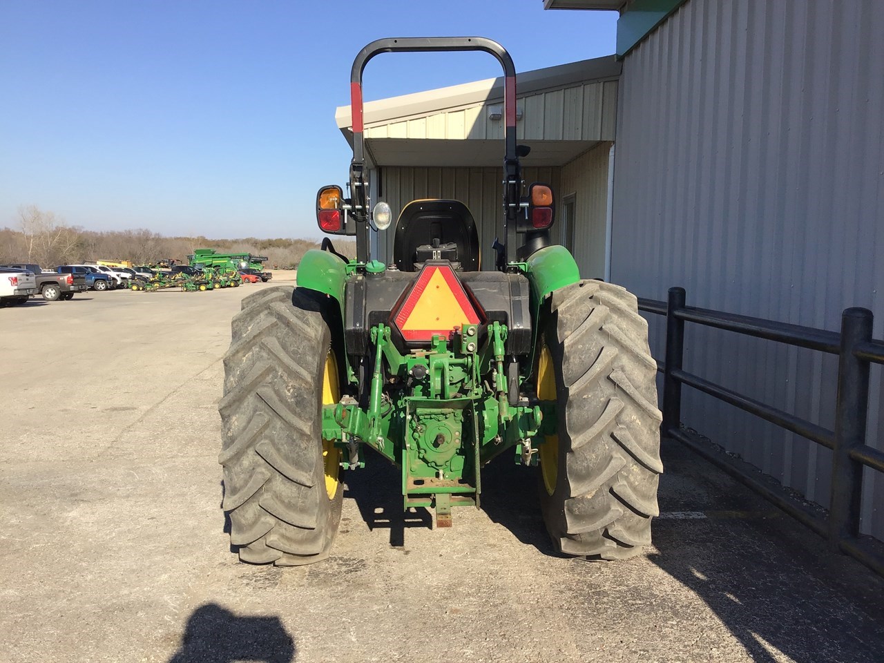 2022 John Deere 5075E Utility Tractor For Sale in Ennis Texas