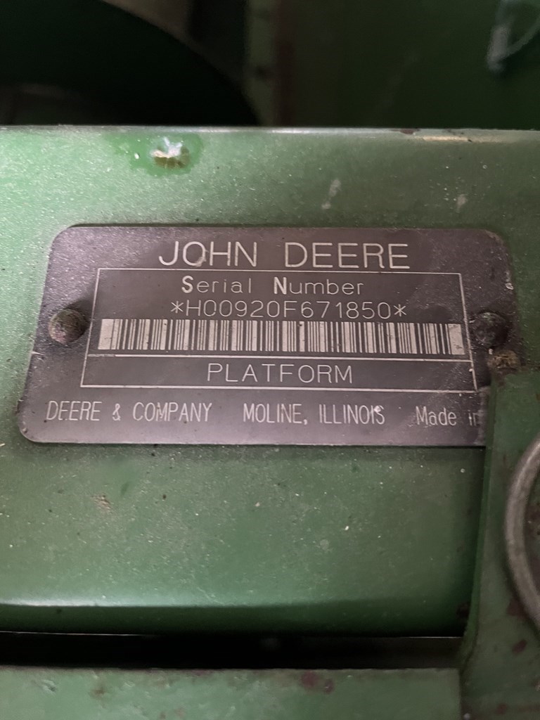 1997 John Deere 920 Header/Platform For Sale