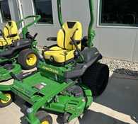 2019 John Deere Z740R Thumbnail 2