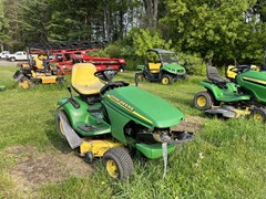 Lawn Mower For Sale 2000 John Deere LX255 Lawn Mower For Sale 2000 John Deere LX255