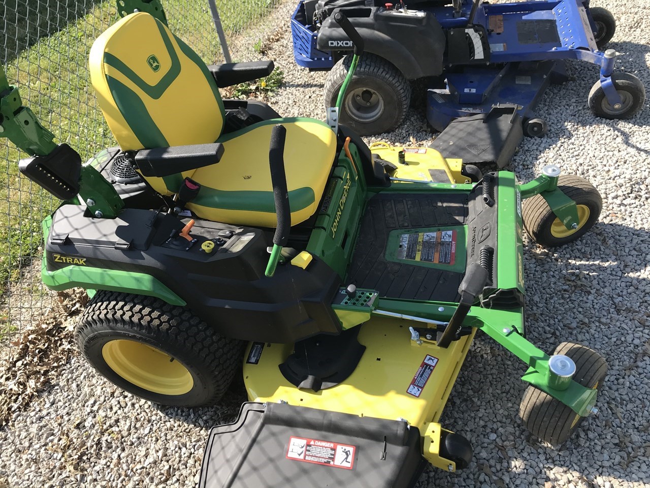 2022 John Deere Z530R Zero Turn Mower For Sale in Virden Illinois