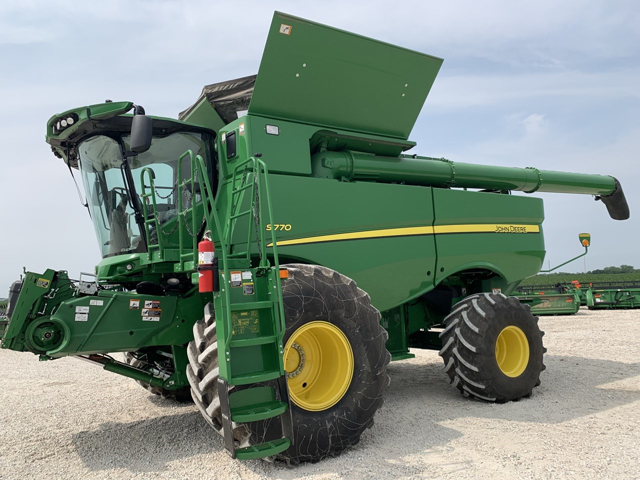 2021 John Deere S770 Thumbnail 1