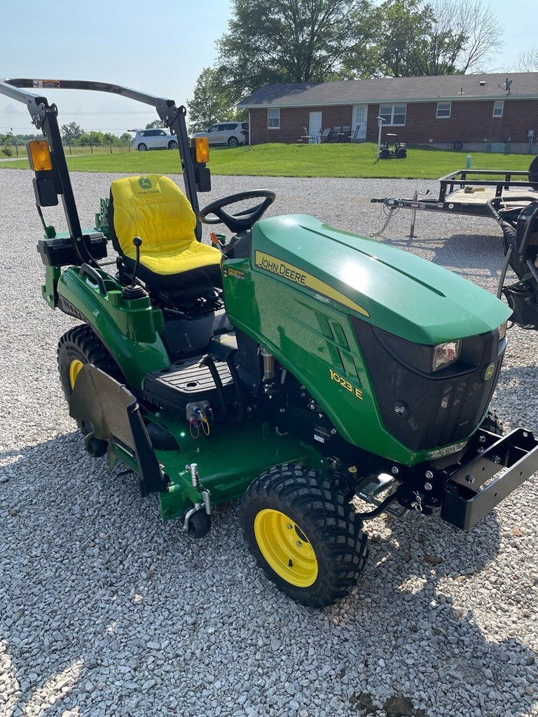 2022 John Deere 1023E Compact Utility Tractor For Sale in Dutzow Missouri