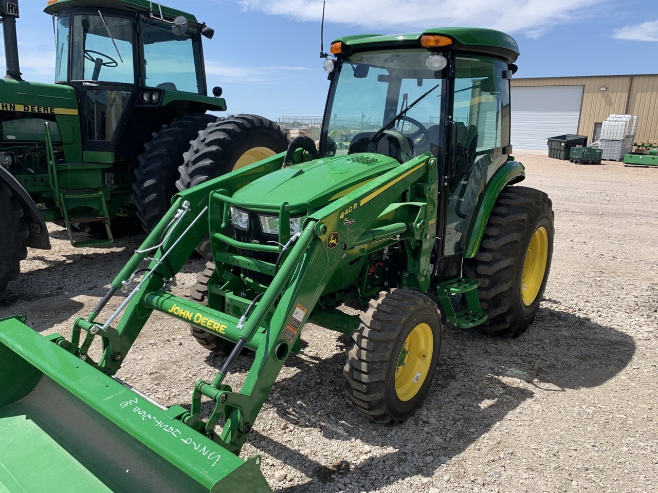 2022 John Deere 4066R Compact Utility Tractor For Sale in Kearney Nebraska