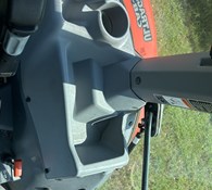 2021 Kubota M5-111 Thumbnail 9