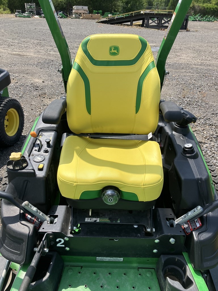 2021 John Deere Z950M Zero Turn Mower برسم البيعConway Arkansas