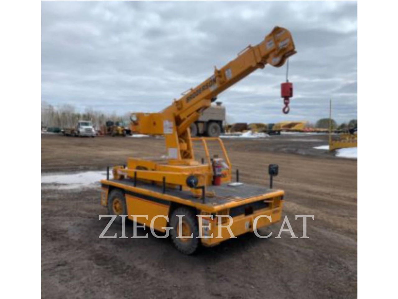 2012 Broderson IC352F 4T INDUSTRIAL CRANE Image 2