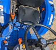 2020 New Holland Workmaster™ Compact 25/35/40 Series 35 Thumbnail 3