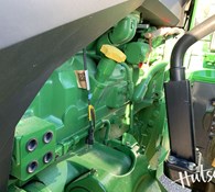 2022 John Deere 8R 370 Thumbnail 16