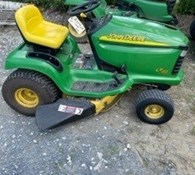 2002 John Deere LT150 Thumbnail 1