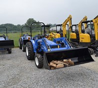2023 New Holland Workmaster™ Compact 25-40 Series 25 Thumbnail 1