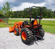 2023 Kubota LX2610SUHSD Thumbnail 2