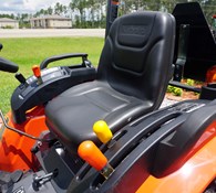 2023 Kubota LX2610SUHSD Thumbnail 8