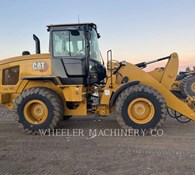 2022 Caterpillar 926M HL QC Thumbnail 2