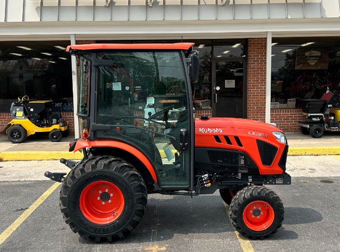 Kubota LX2610HSDC Tractor For Sale