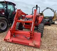 2020 Kubota M7060D Thumbnail 2