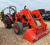 2020 Kubota M7060D Thumbnail 4