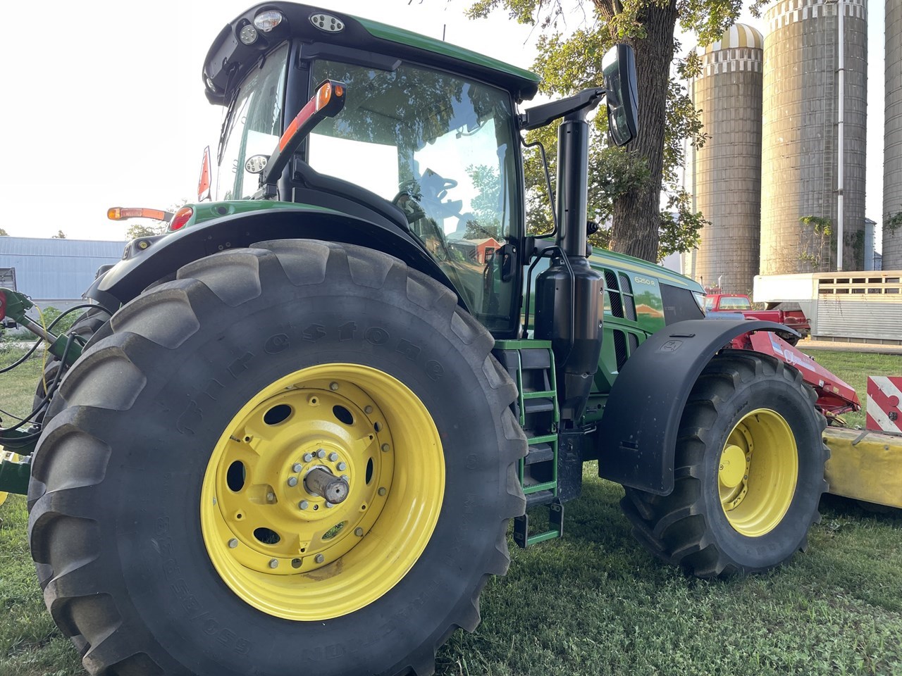 2022 John Deere 6250R Tractor Row Crop For Sale in Wanamingo Minnesota