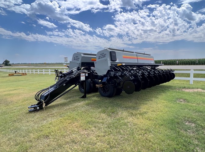 2023 Crust Buster 4030 Grain Drill For Sale